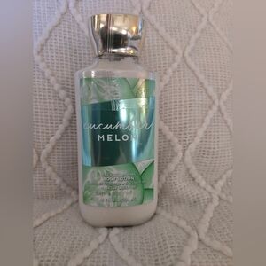 Daily Nourishing Body Lotion - White